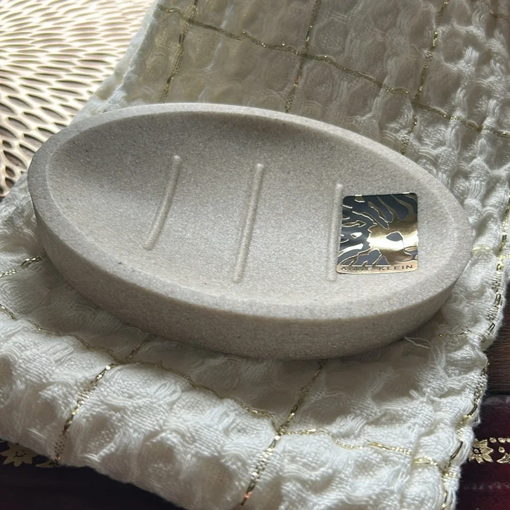 Anne Klein Textured Beige White Soap Dish NEW